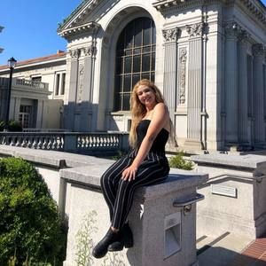 Meet your Posher, Maria